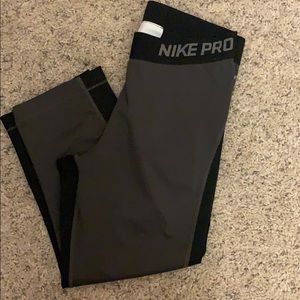 NIKE PRO DRI-FIT CAPRI